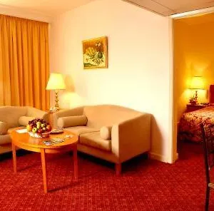 4* Hotel Golden Tulip Dalma Plaza