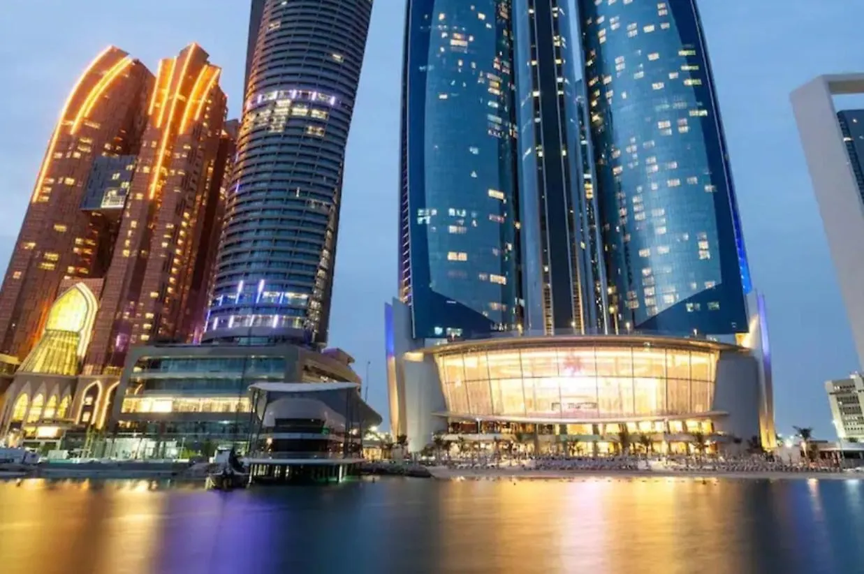 Corniche Street - For Males 